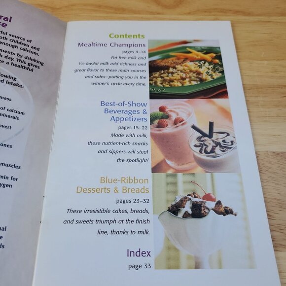 Set Of 5 Holiday Cookbooks Old-Fashioned Holidays Bake Sale Favorites & More - Picture 10 of 16